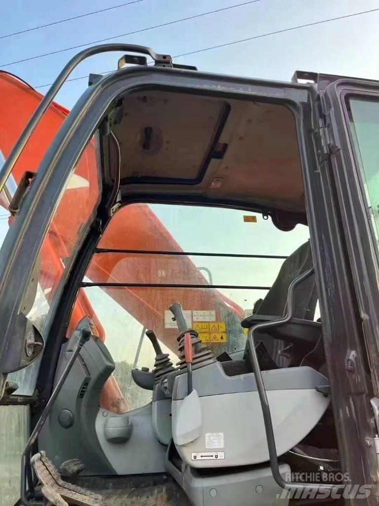 Hitachi ZX 300 Rupsgraafmachines