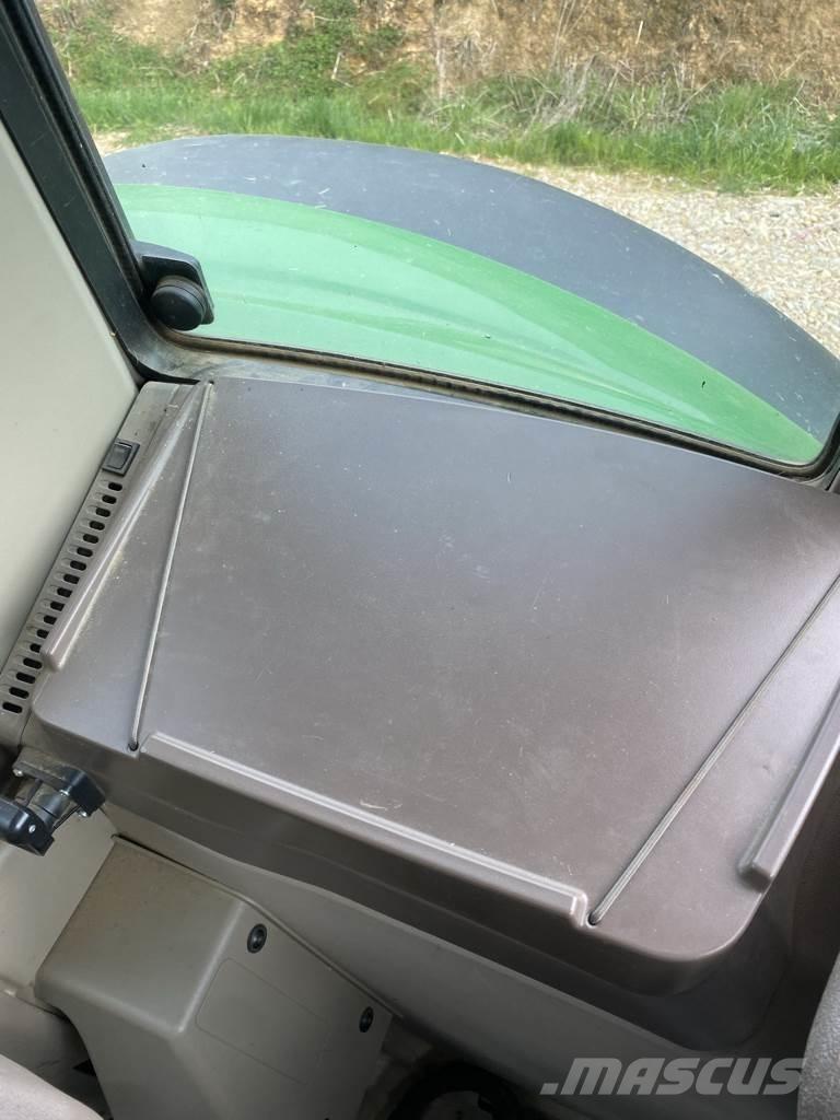 John Deere 6100 M Tractoren