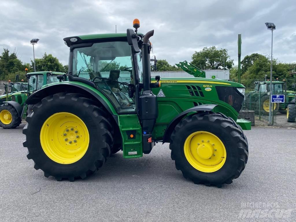 John Deere 6135R Tractoren