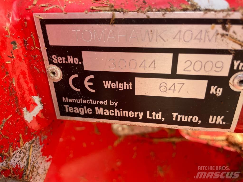 TEAGLE TOMAHAWK 404M Balenhakselaars, -snijders en -afwikkelaars