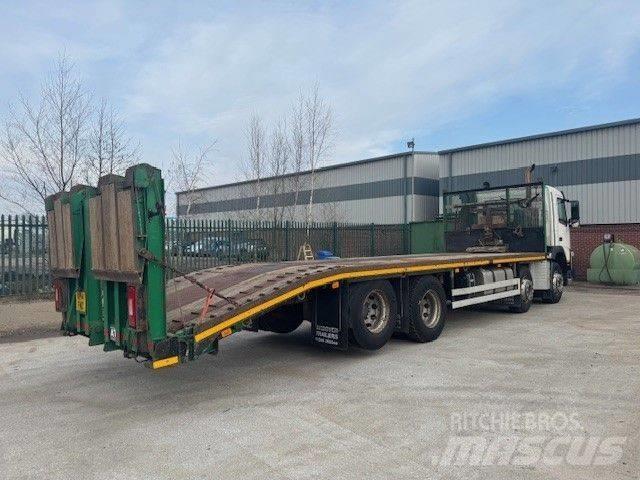 Volvo FM 370 Vrachtwagen met vlakke laadvloer en lier