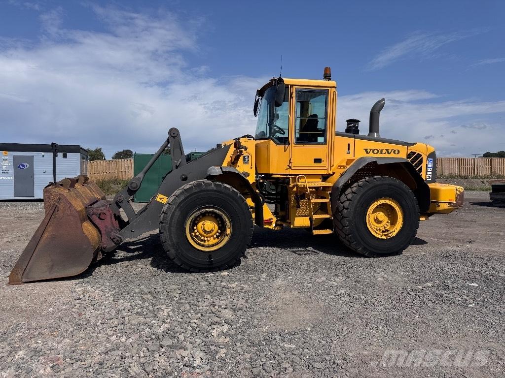 Volvo L 120 E Wielladers