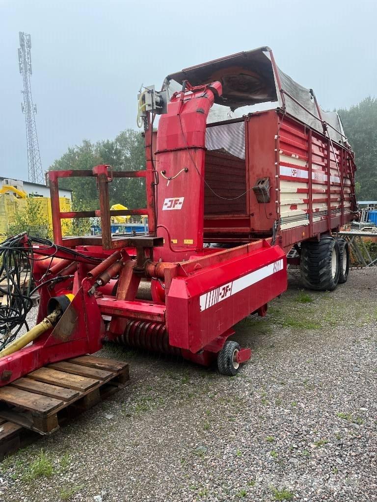 JF ES 3500 Opraapwagens