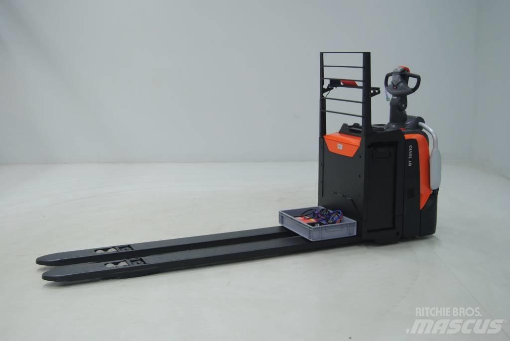 Toyota LPE250 Meerij pallettruck met platform