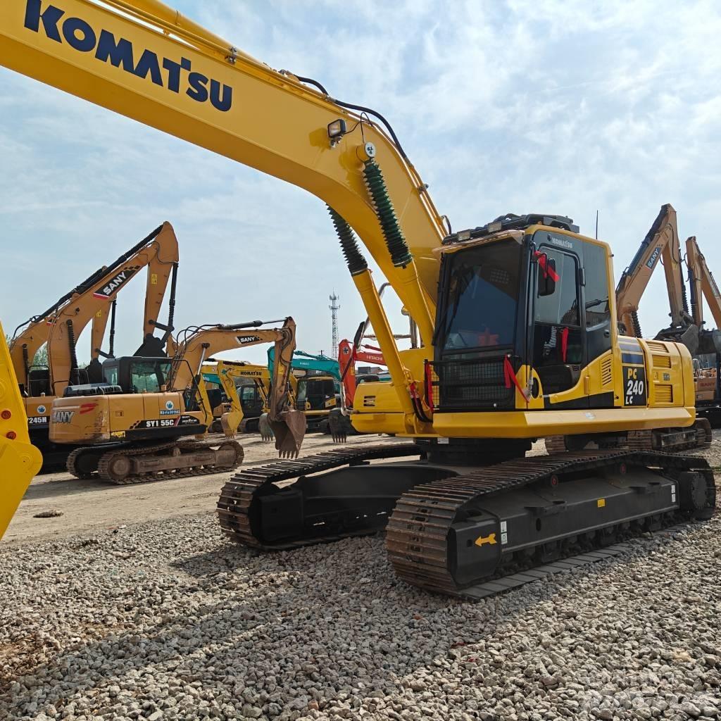 Komatsu 240LC-8 Rupsgraafmachines