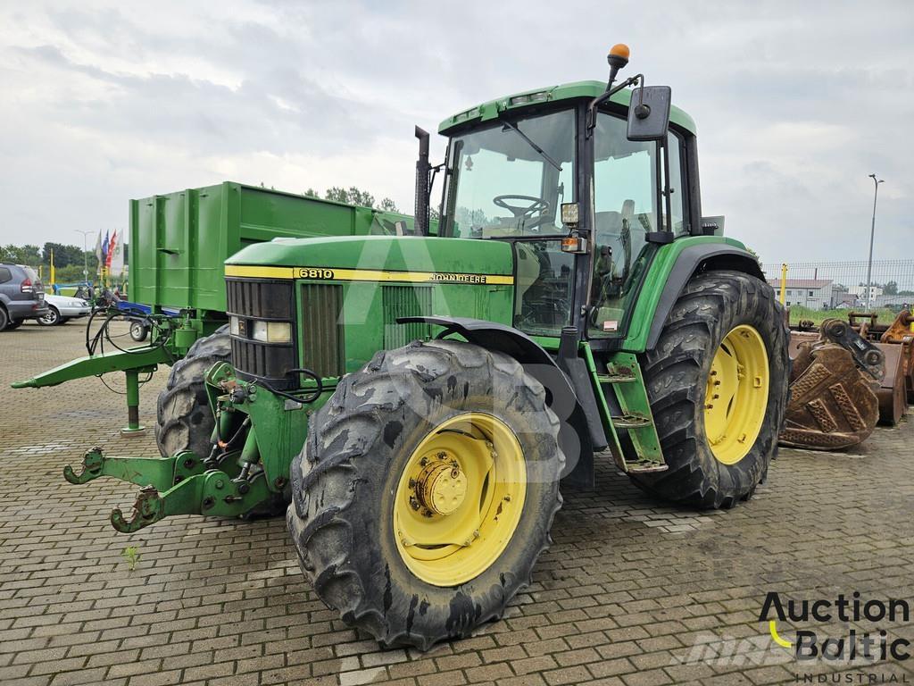 John Deere 6810 Tractoren