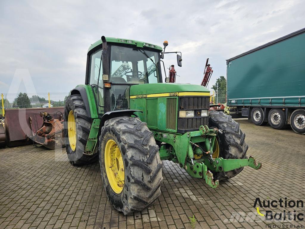 John Deere 6810 Tractoren