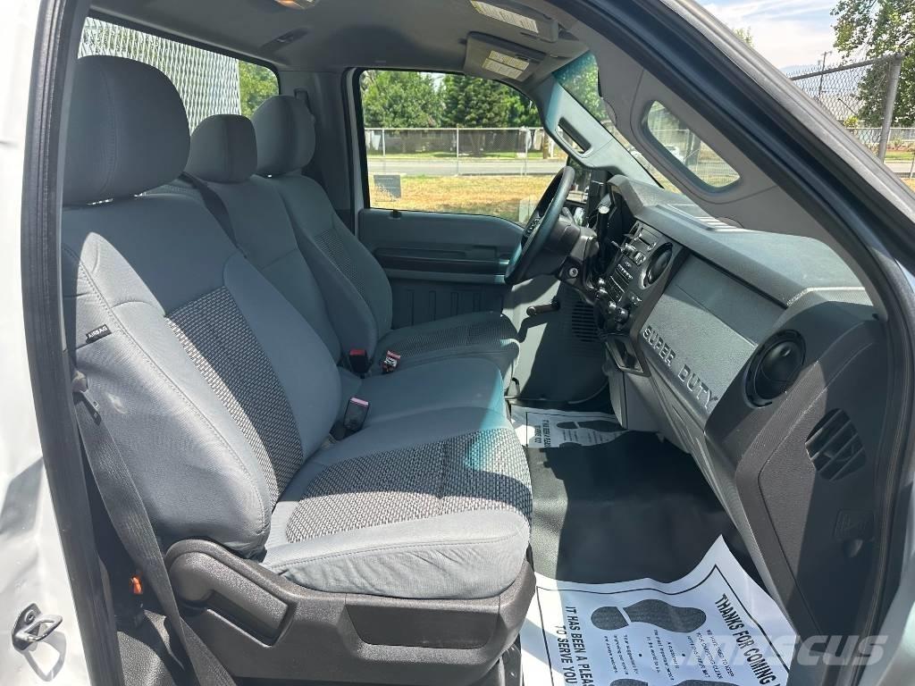 Ford F 250 SD Bestelwagens met open laadbak