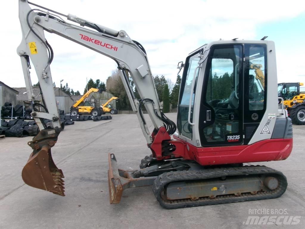 Takeuchi TB 235 Minigraafmachines < 7t