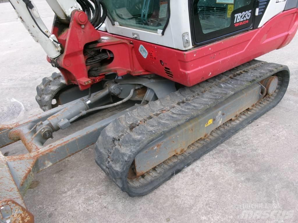 Takeuchi TB 235 Minigraafmachines < 7t