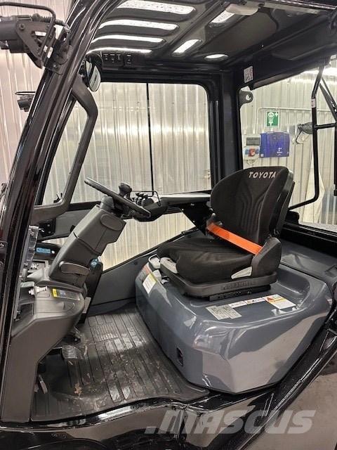 Toyota 52-8 FDF 30 Diesel heftrucks