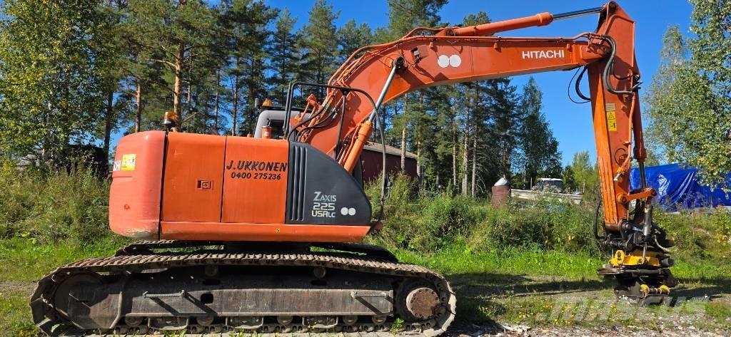 Hitachi ZX 225 USR Rupsgraafmachines