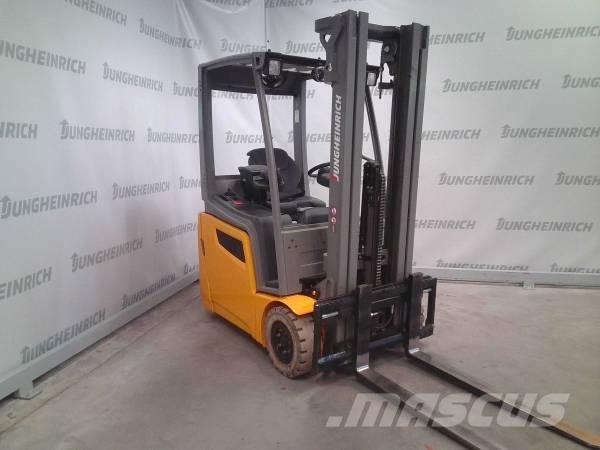 Jungheinrich EFG 215 Elektrische heftrucks