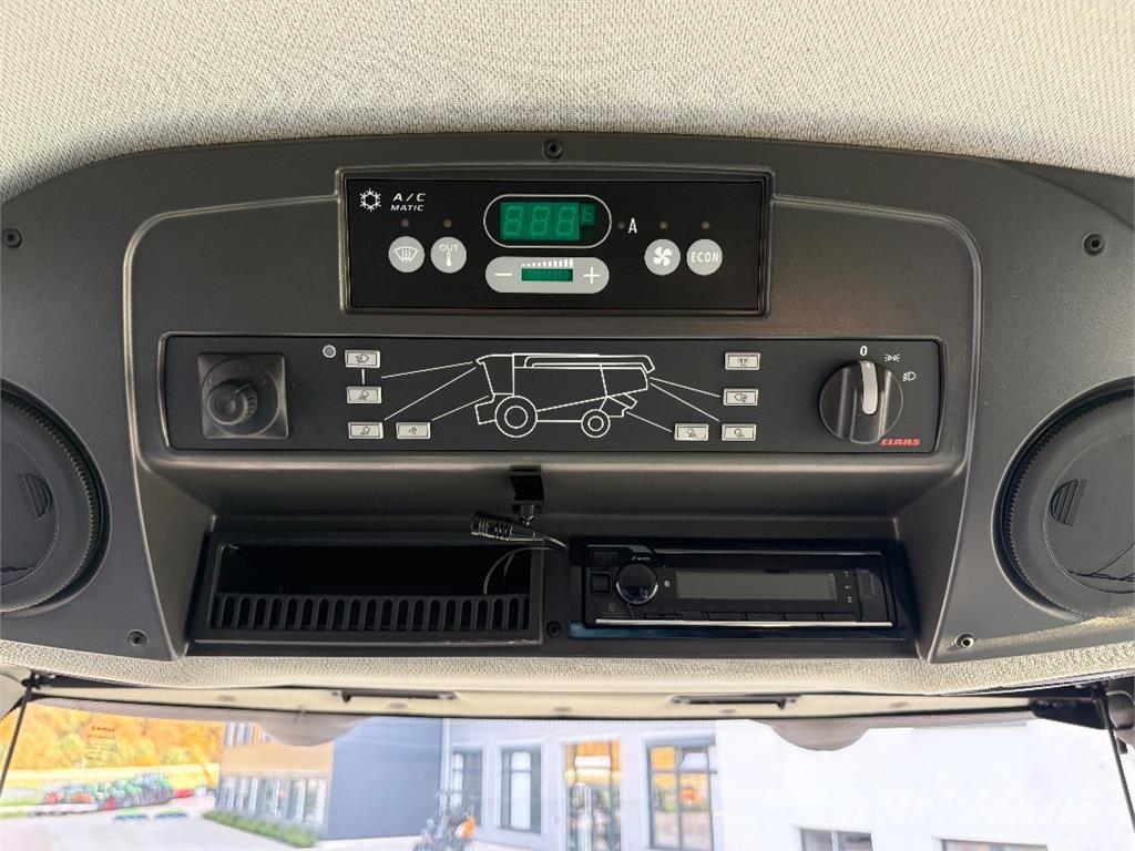 CLAAS LEXION 7500 Maaidorsmachines