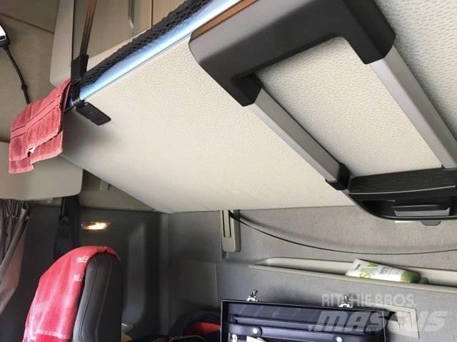 Volvo 540 Trekkers