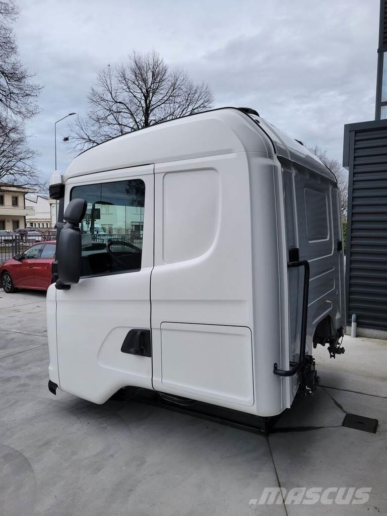 Scania CG19 Cabine en interieur