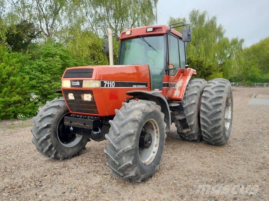 Case IH Magnum 7110 Tractoren