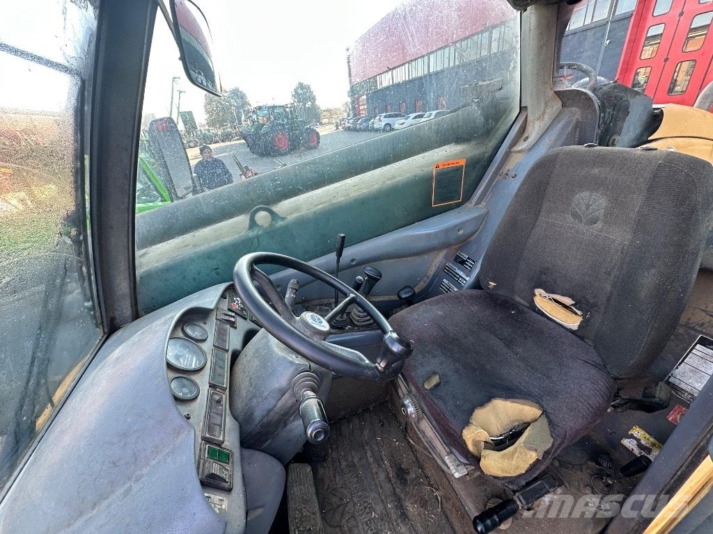 New Holland LM 640 Verreikers voor landbouw