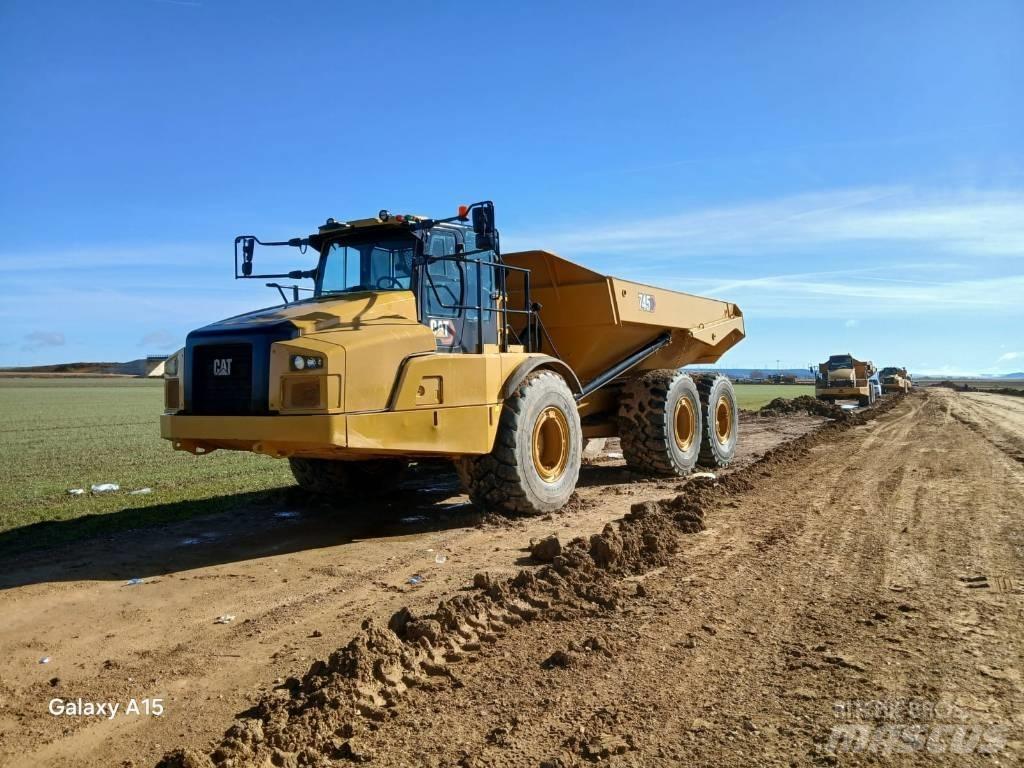 CAT 745 Knik dumptrucks
