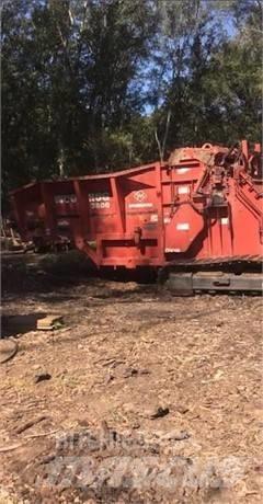 Morbark 3800 Slijpmachines / Frezen