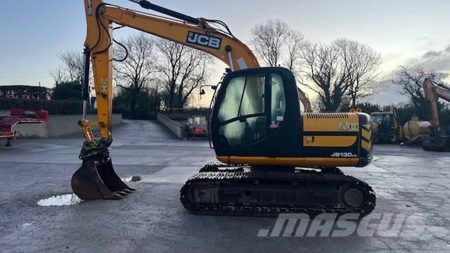 JCB JS 130 Rupsgraafmachines
