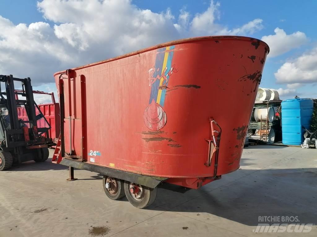 Peecon 24m³ Mengvoedermachines