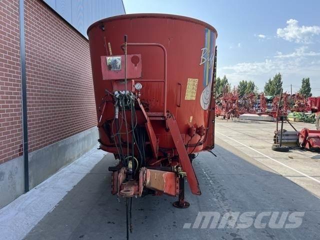 Peecon 24m³ Mengvoedermachines