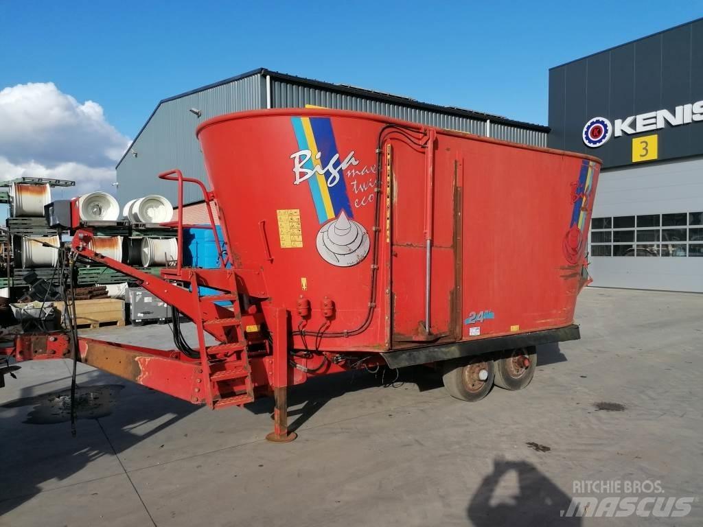 Peecon 24m³ Mengvoedermachines