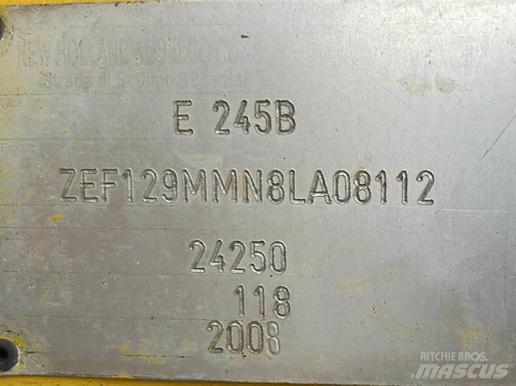New Holland E245B Speciale Graafmachines