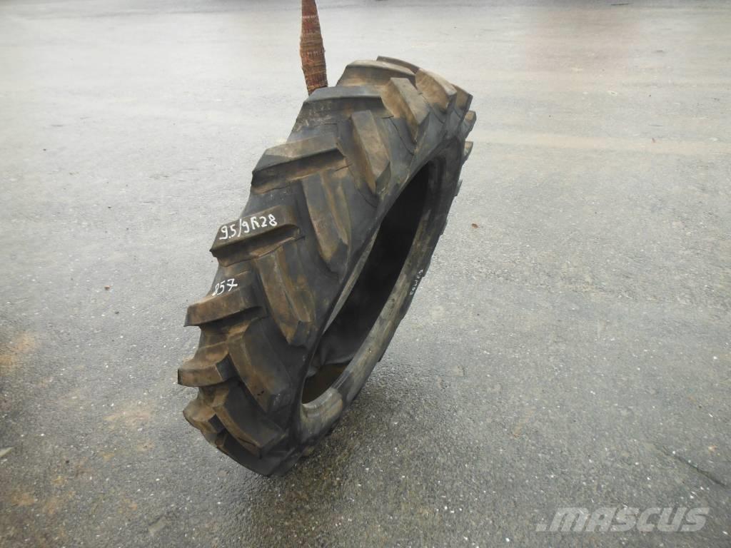 Michelin 9.5/9R28 Banden, wielen en velgen