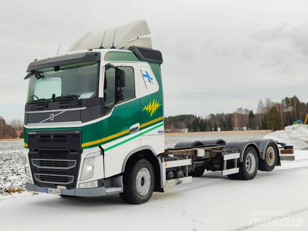 Volvo FH 13 Chassis met cabine