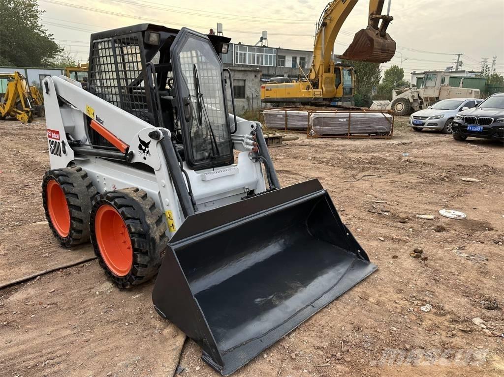 Bobcat S 300 Schrankladers