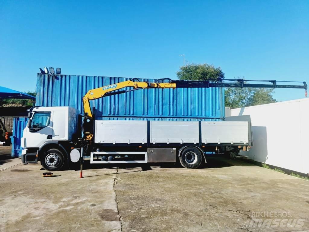 Volvo FE 280 Vlakke laadvloer met kraan