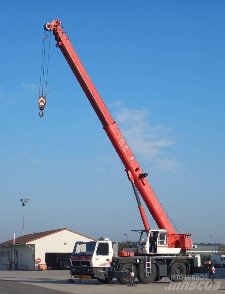 Grove GMK 3050 Kranen voor alle terreinen