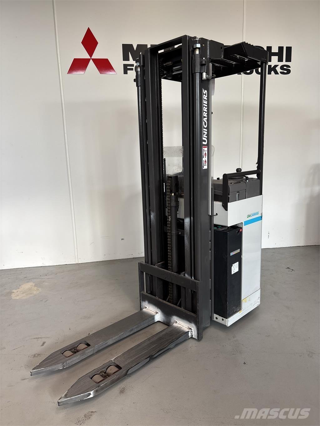 Atlet A160 Zelfrijdende stapelaars