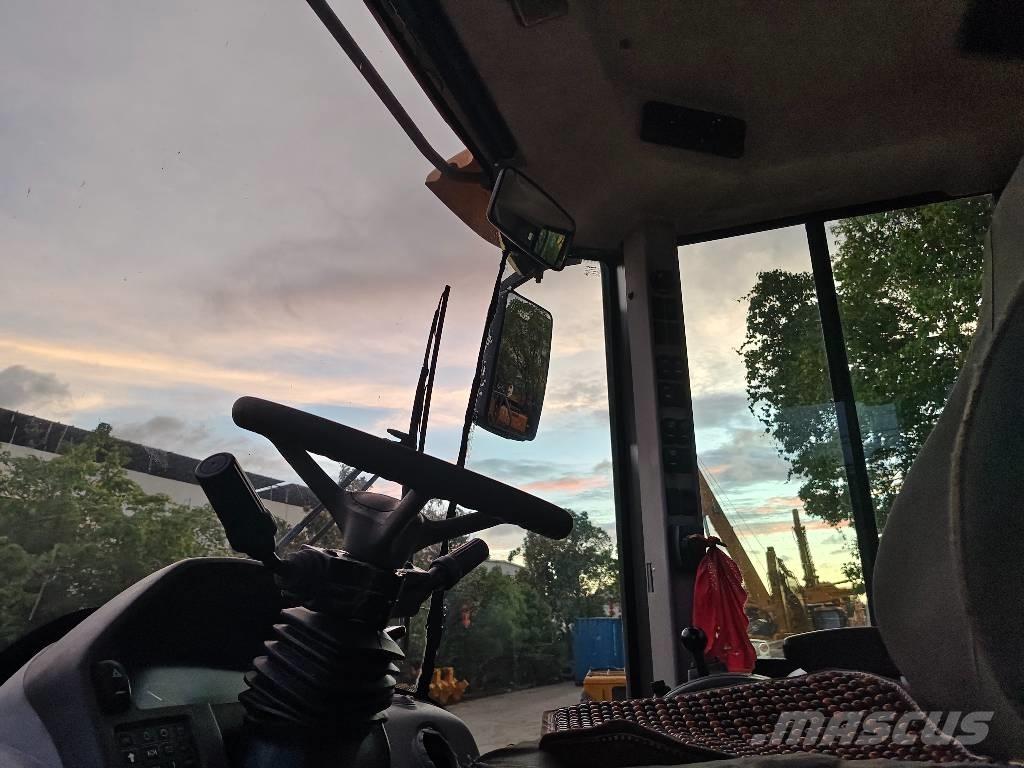 Volvo L 120 Wielladers