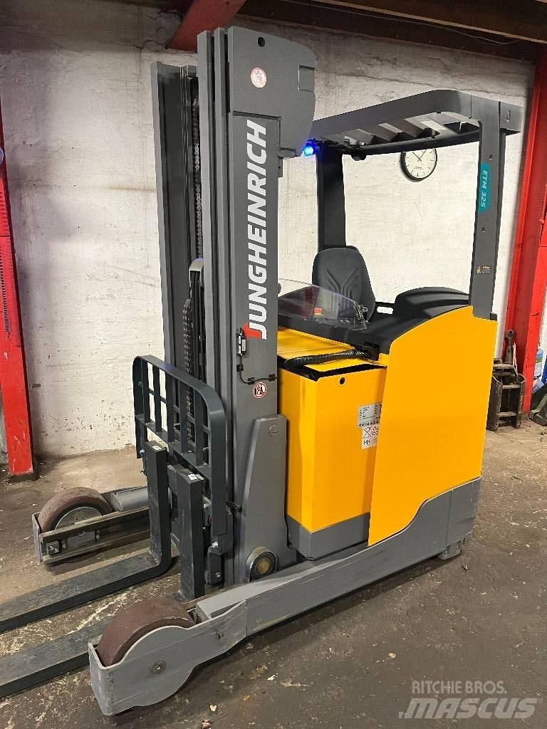 Jungheinrich ETM 325 Reachtruck voor hoog niveau