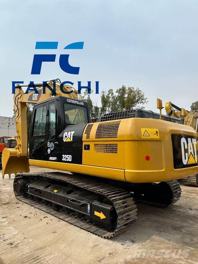 CAT 325 D Rupsgraafmachines
