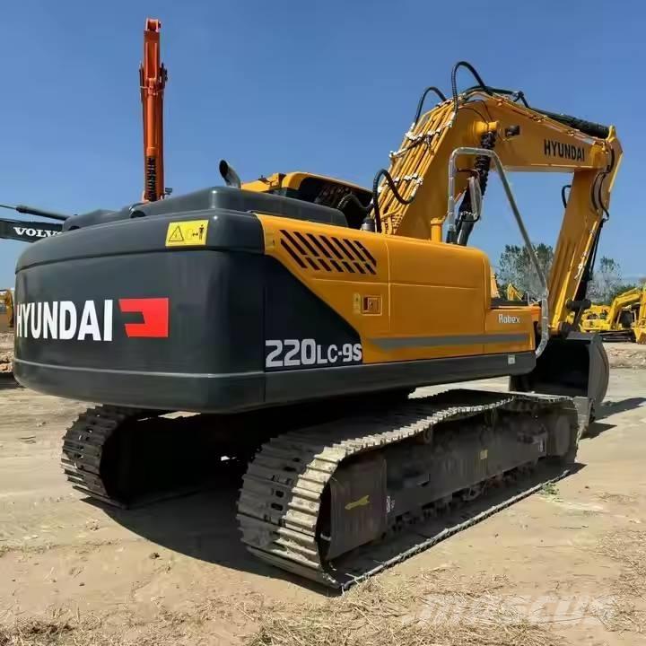 Hyundai R220LC-9S Rupsgraafmachines