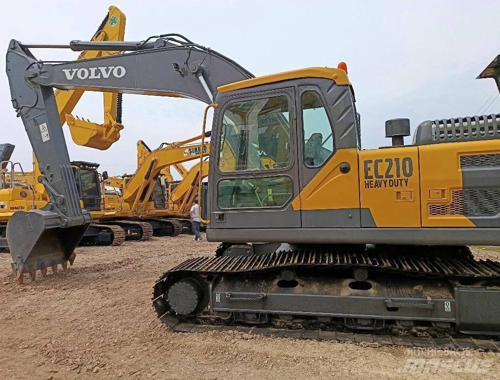Volvo EC 210 Rupsgraafmachines