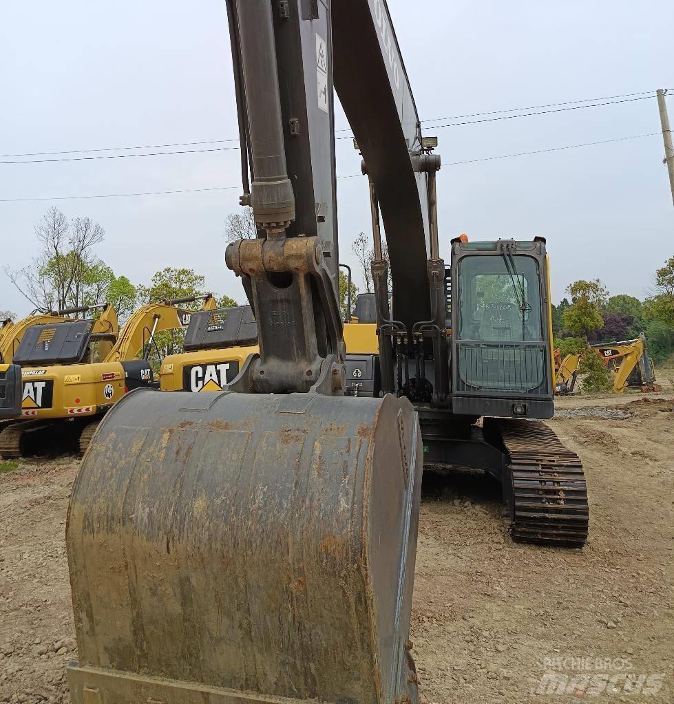 Volvo EC 210 Rupsgraafmachines