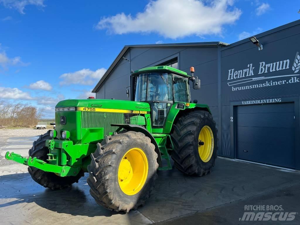 John Deere 4755 Tractoren
