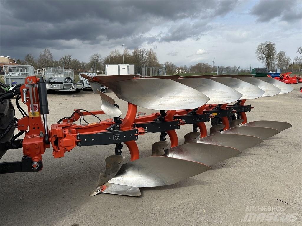 Kubota RV3005V Demo Wentelploegen