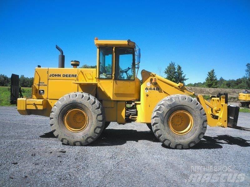John Deere 644 D Wielladers