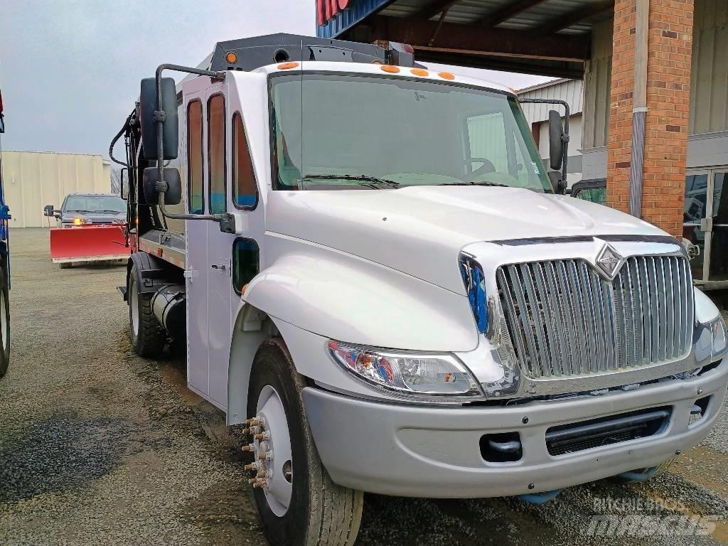 International 4600 Vuilniswagens