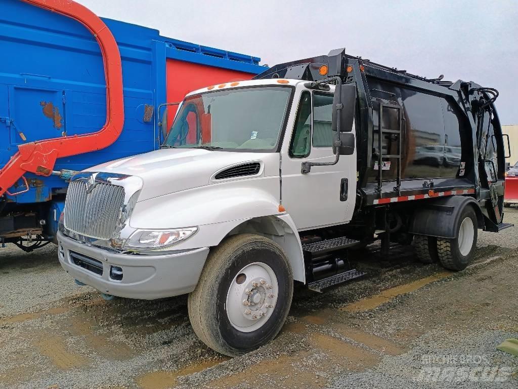 International 4600 Vuilniswagens