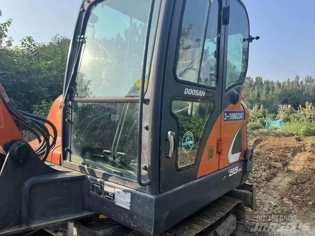 Doosan DX 55 Minigraafmachines < 7t