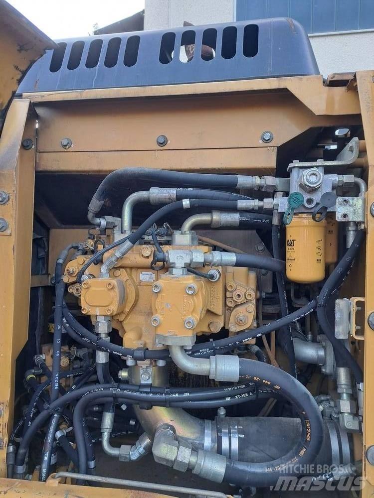 CAT 319 C LN Rupsgraafmachines