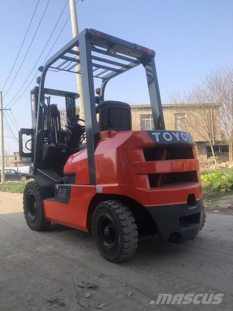 Toyota FD 35 Diesel heftrucks
