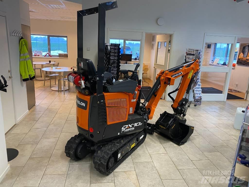 Develon DX 10 Z Minigraafmachines < 7t